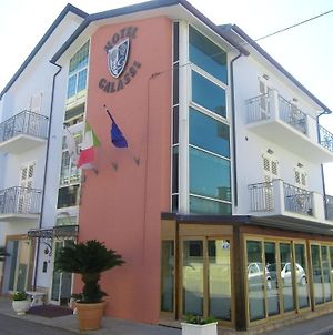 Hotel Galassi Numana Exterior photo