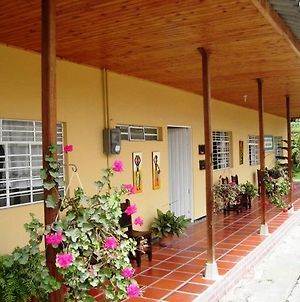 Finca San Juan de las Araucarias Ranch Hostal Santa Rosa De Cabal Exterior photo