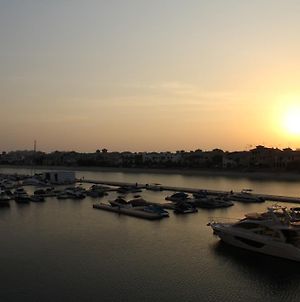 Yanjoon Holiday Homes - Marina Residence Dubái Exterior photo