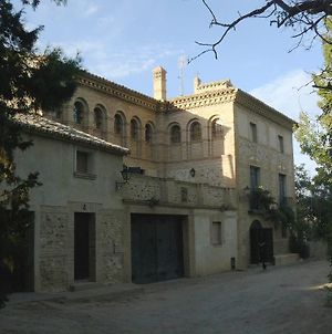 Casa Rural Torre De Campos Hostal Ainzon Exterior photo