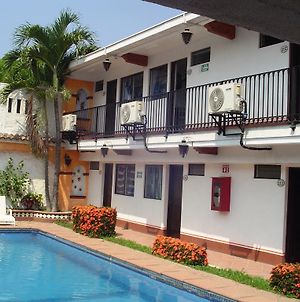 Hotel&Suites Coral Puerto Vallarta Exterior photo