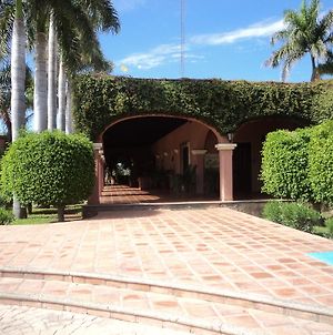 Hotel Hacienda Cazadores Navojoa Exterior photo