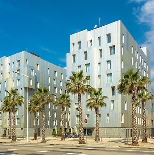 Urban District Apartments - Rambla Suites & Pool Barcelona Exterior photo