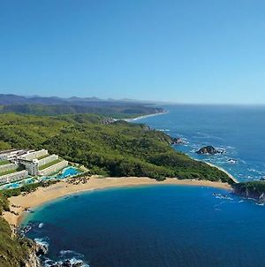 Secrets Huatulco Resort & Spa (Adults Only) Exterior photo