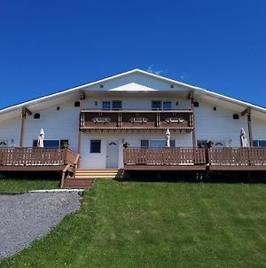 Hunter'S Mountain Chalets Hotel Baddeck Inlet Exterior photo