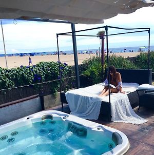 Lux Beach House Barcelona With Pool And Hot Tub, Beach Access Villa Malgrat De Mar Exterior photo