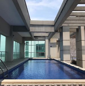 Puerto Santa Ana Suites Guayaquil Exterior photo