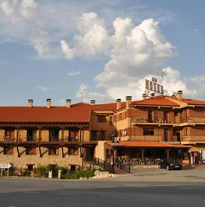 Hotel Langa Cerezo de Abajo Exterior photo