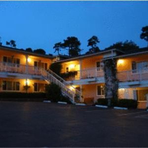 Carmel Inn And Suites Exterior photo