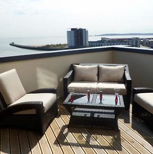 Waterfront Penthouses Apartamento Swansea Exterior photo