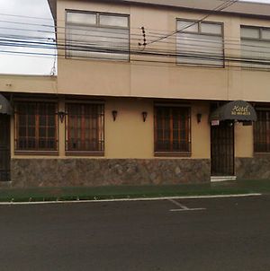 Charly S Place Hotel Alajuela Exterior photo