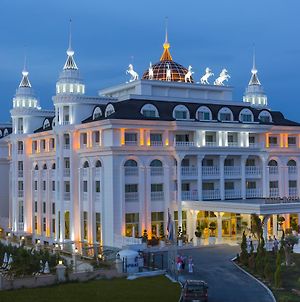 Side Royal Palace Hotel Exterior photo