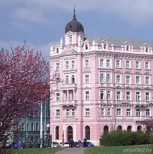 Opera Hotel Praga Exterior photo