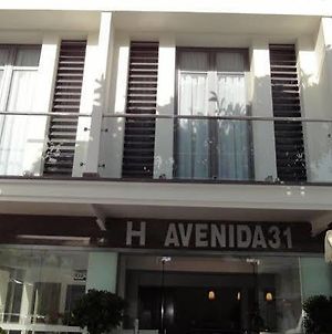 Hotel Avenida 31 Marbella Exterior photo