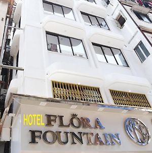 Hotel Flora Fountain Bombay Exterior photo
