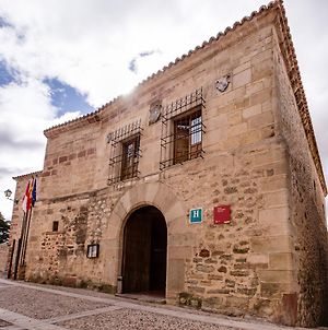 Hotel Palacio de los Molina Molina de Aragon Exterior photo