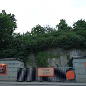 10 Z Bunker Albergue Brno Exterior photo
