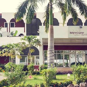 Mercure N'Djamena Le Chari Hotel Exterior photo