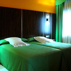 Gran Via Hotel Zaragoza Room photo