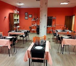 Hostal Restaurante Avenida Alhama de Aragón Exterior photo