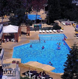 Urban Valley Resort And Spa San Ġwann Exterior photo