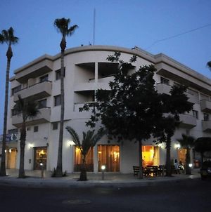 Elysso Hotel Lárnaca Exterior photo