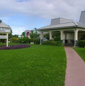 Royal Islander Hotel Freeport Exterior photo