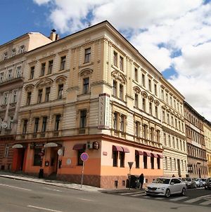 Hotel Anette Praga Exterior photo
