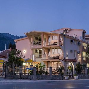Villa Jadran Apartments Bar Exterior photo