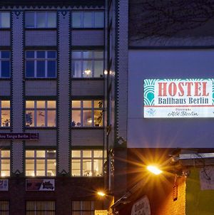 Ballhaus Berlin Hostel Exterior photo