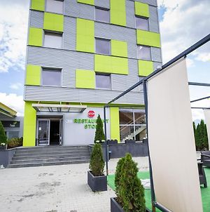 Stop Hotel Braşov Exterior photo