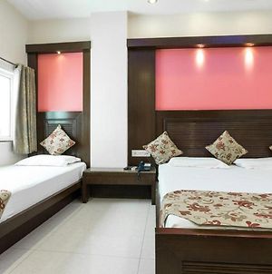 Hotel Amax Inn Nueva Delhi Exterior photo