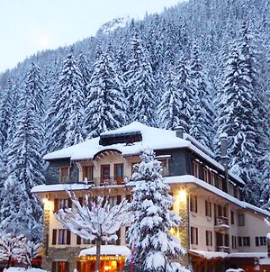 Hotel De La Couronne Chamonix Mont Blanc Exterior photo