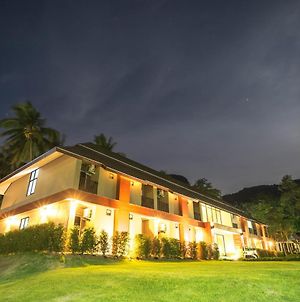 Tonsai Bay Resort Krabi town Exterior photo