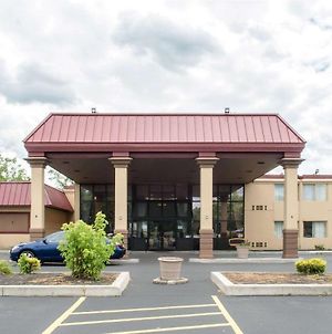 Quality Inn Rochester Airport Exterior photo