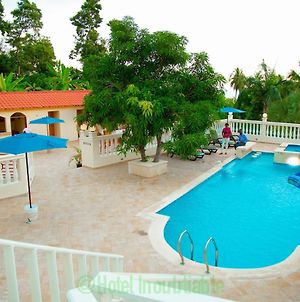 Hotel Inoubliable Cayes-Jacmel Exterior photo