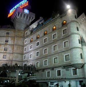 Best Western Amrutha Castle Hotel Hyderabad Exterior photo
