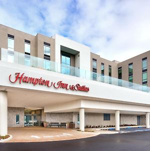 Hampton Inn & Suites Anaheim Resort Convention Center Exterior photo