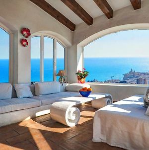 Zen Villa With Amazing Seaview By Hello Homes Sitges Exterior photo