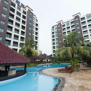 Kristal Hotel Yakarta Exterior photo