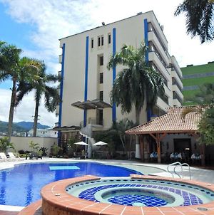 Hotel Maria Gloria Villavicencio Exterior photo