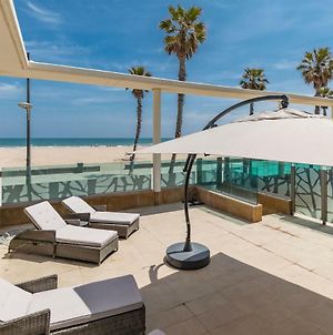 Luxury Beach Front Apartment With Pool Valencia Exterior photo