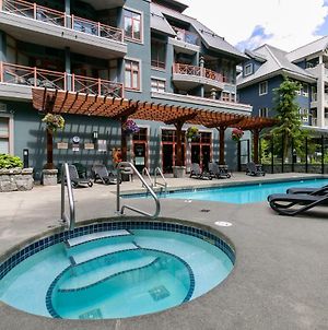 Early Winter Special At Beautiful Whistler Village Alpenglow Studio Suite With Cozy Fireplace Cable Smarttv Wifi Pool Hot Tub Sauna Gym Gorgeous Mountain Views Exterior photo