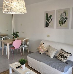 Luxury estudio en Playa Roca a primera linea del mar Apartamento Costa Teguise Exterior photo