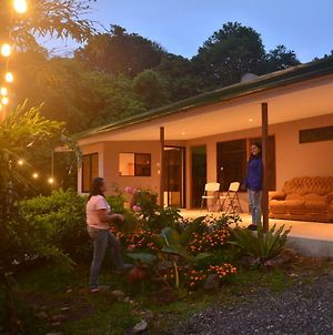 Casa Rayo de Luna Bed and Breakfast Monteverde Exterior photo