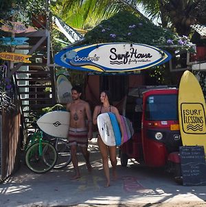 Cocobolo Surf Hotel & School Playa Santa Teresa  Exterior photo