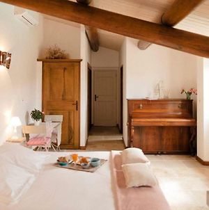 Provence Dodo Bed and Breakfast Villeneuve  Exterior photo
