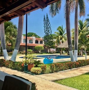 Casa Romantica De Playa Villa Ixtapa  Exterior photo