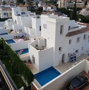 Superior Family Town Centre Villa Close To Beach In Peaceful Residential Zone Nerja Exterior photo