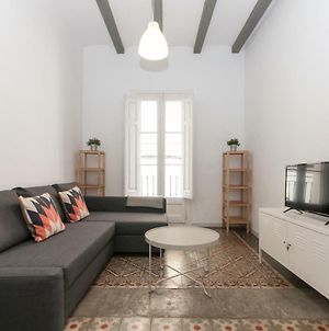 Comfortable Cozy Apartment For Groups In Gracia Barcelona Exterior photo